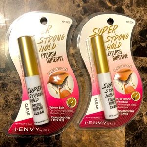 2 Eyelash adhesive envy by KISS
